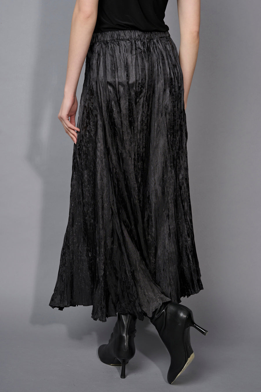 Crinkled Long Skirt