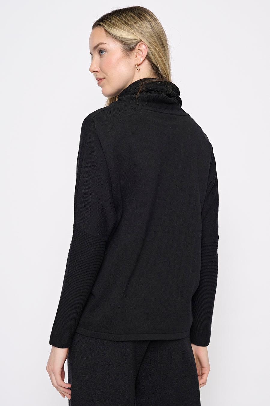 Toggle Trim Top Back View
