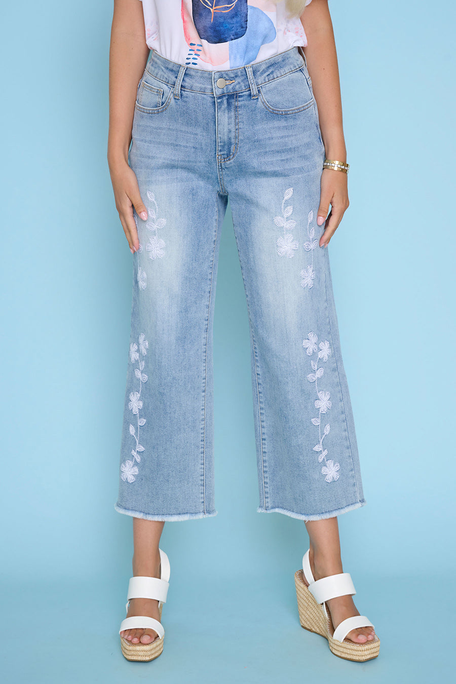 Embellished Wide-Leg Cropped Jeans