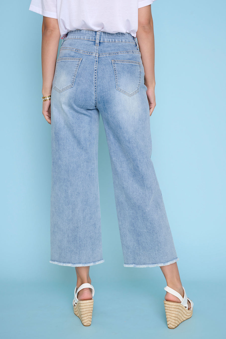 Embellished Wide-Leg Cropped Jeans